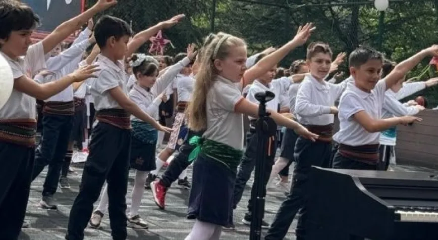 23 NİSAN BAYRAMI KUTLU OLSUN!