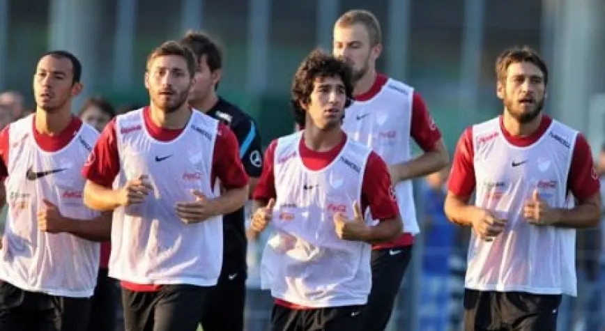 A MİLLİLER HOLLANDA'YA UÇTU!