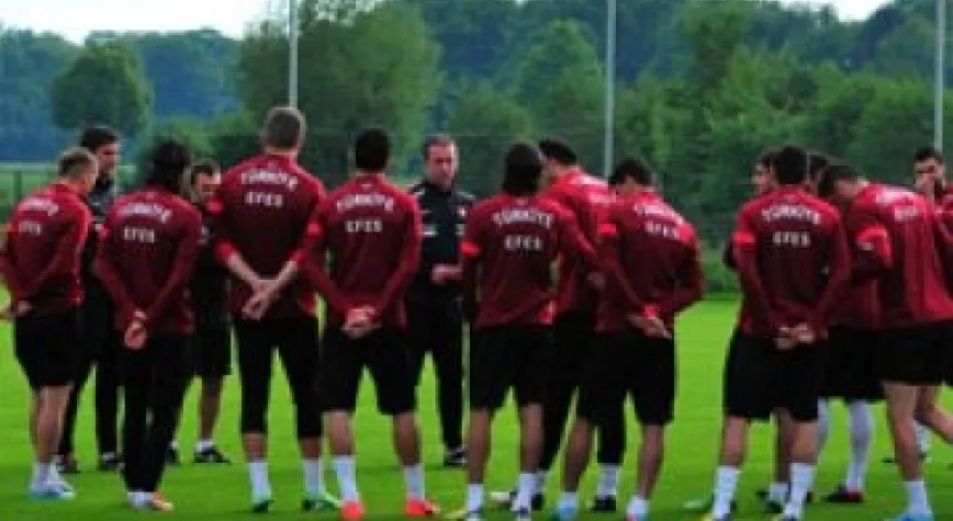 A MİLLİLER İÇİN HAZIRLIK MAÇI!..