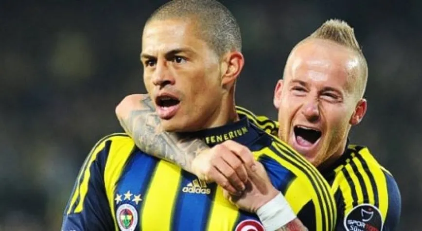 ALEX KADRO DIŞI BIRAKILDI MI?