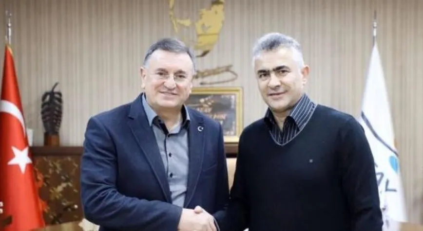 ALTIPARMAK HATAYSPOR'DA NE YAPAR?