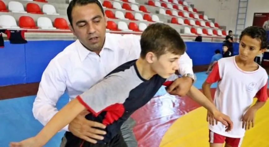 ASRIN GÜREŞÇİSİ MİNDERE DÖNDÜ!..