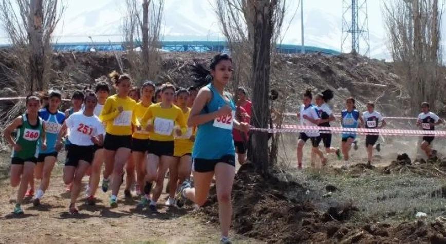 ATLETİZMDE REKOR KATILIM!..