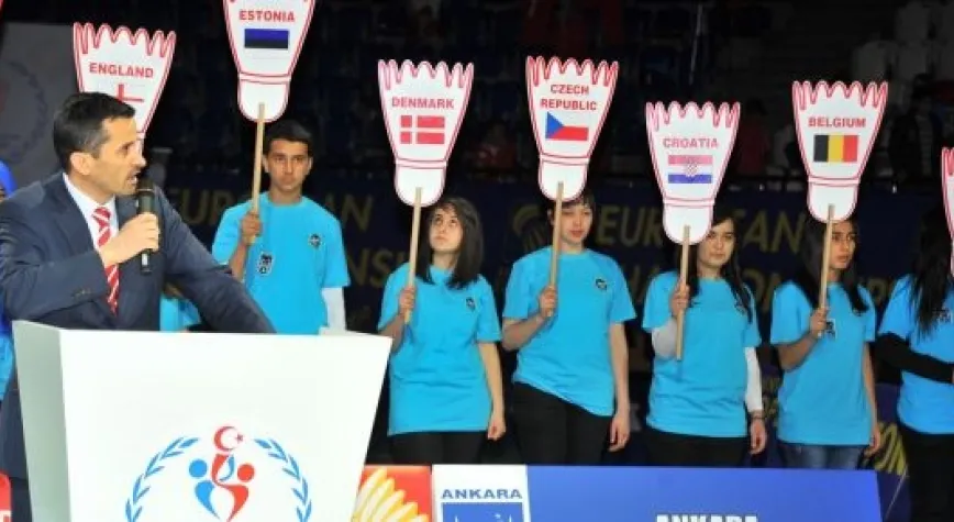 BADMİNTON'DA AVRUPA SINAVI...