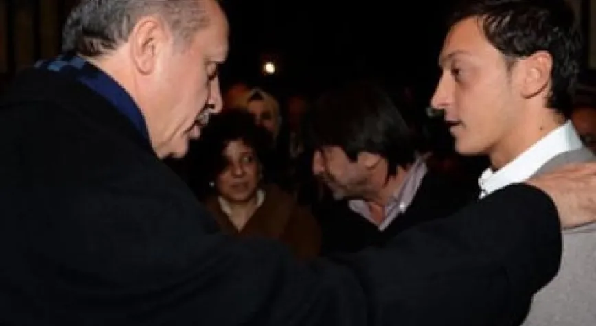 BAŞBAKANIN RONALDO SEVGİSİ!