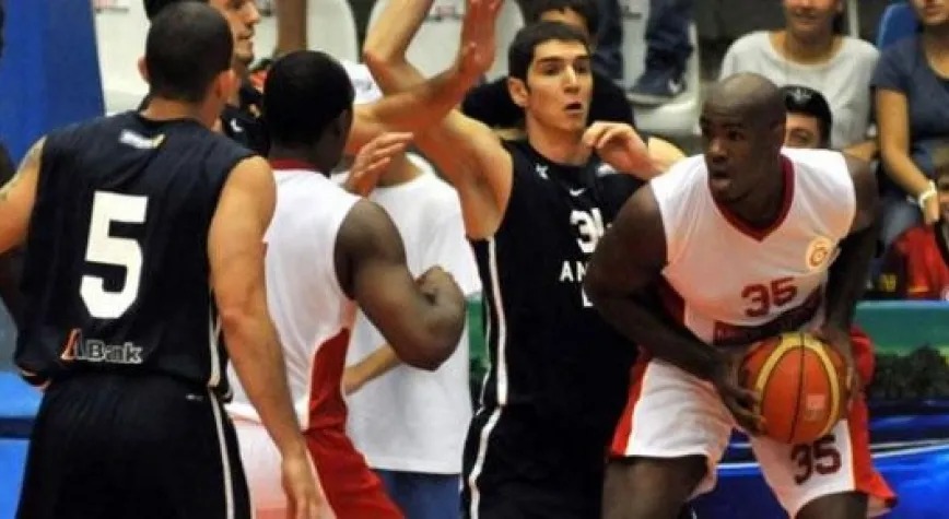 BASKETBOLDA ANADOLU EFES- BANVİT FİNALİ!