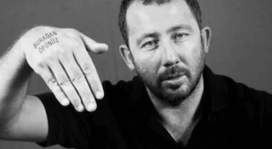 BAVULUNU TOPLAYIP İSTANBUL'A GELDİ!..