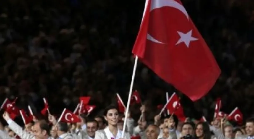 BAYRAĞIMIZI NESLİHAN TAŞIDI!