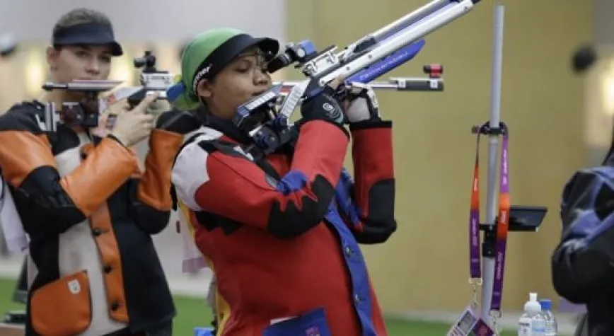 BEBEK TEKMELEDİ YARIŞTAN ELENDİ