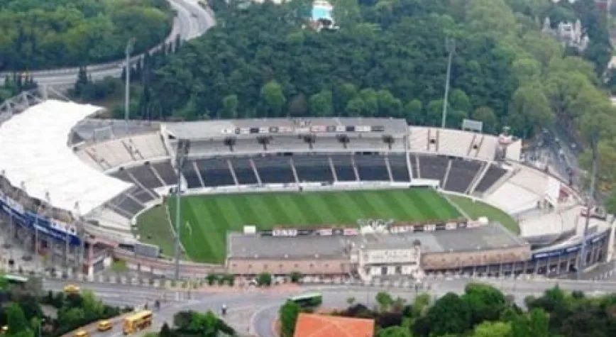 BEŞİKTAŞ'IN STADI YIKILIYOR!