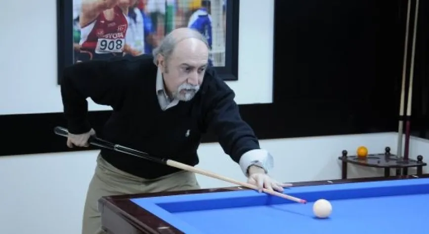 BİRİ İNİŞTE, BİRİ ÇIKIŞTA!..