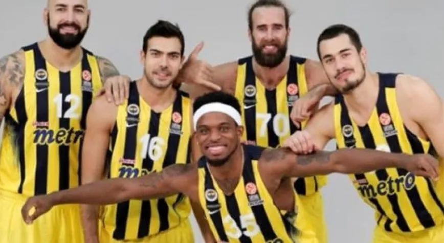 BİZ BAKARIZ, YABANCILAR OYNAR!