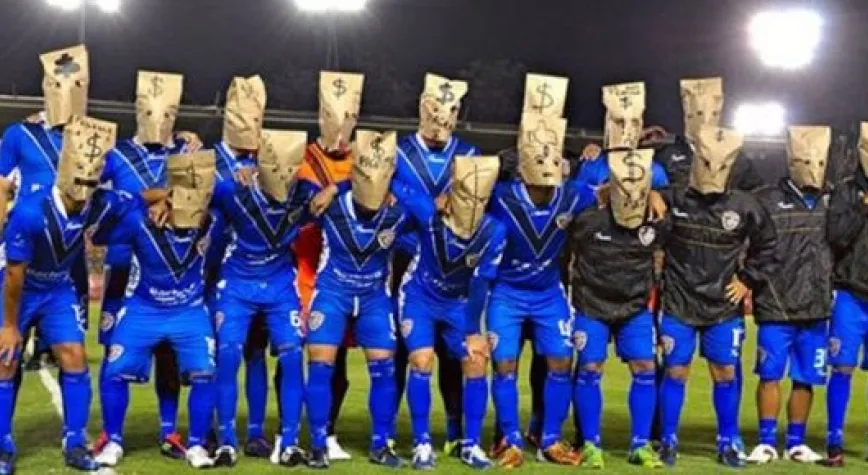 BÖYLE PROTESTO GÖRÜLMEDİ!..