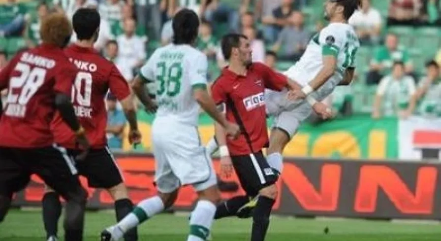 BURSA'DA GOLLER KARŞILIKLI: 1- 1