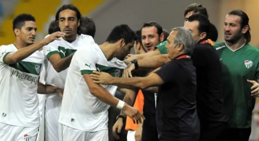 BURSASPOR TWENTE'Yİ AĞIRLIYOR