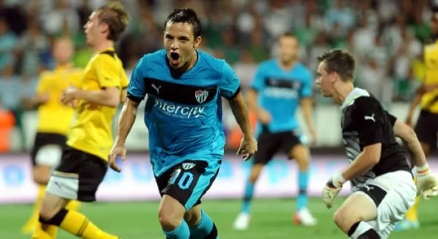 BURSASPOR YIKTI GEÇTİ