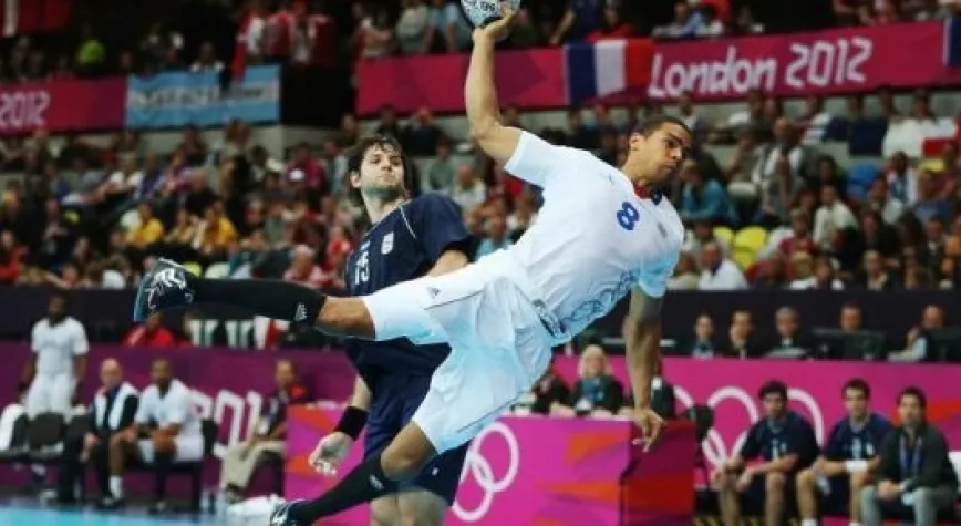 DR. ZEKİ PEHLİVAN HENTBOLU YAZDI!..