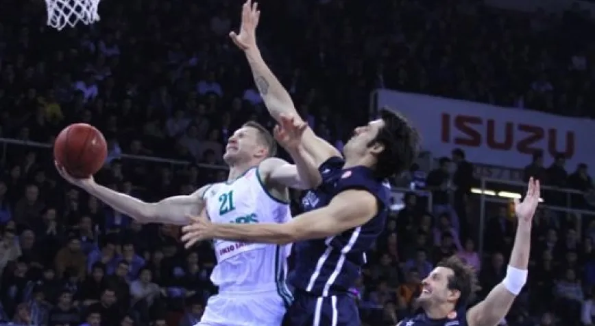 EFES KAUNAS'A KÖPÜRDÜ: 56- 52