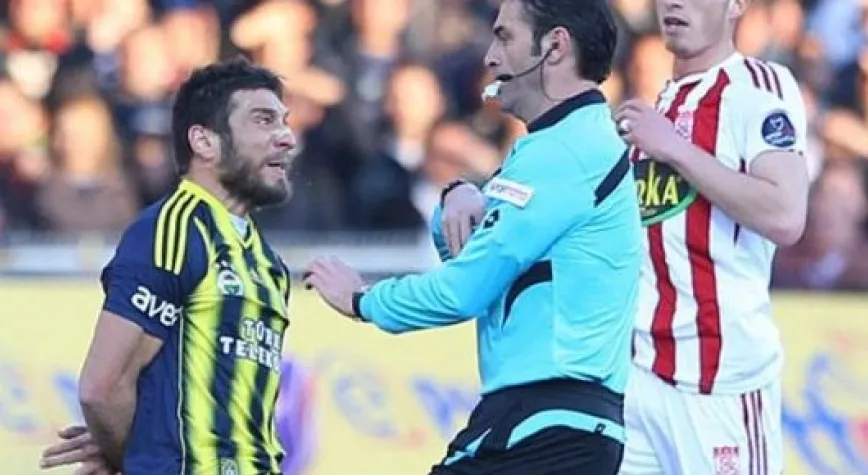 FENEBAHÇE'YE CEZA YAĞDI!..