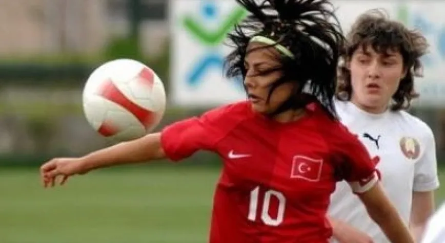 FUTBOLDA BAYANLARIMIZIN RAKİPLERİ!