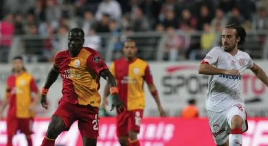 GALATASARAY, ANTALYA'DA ZORLANIYOR