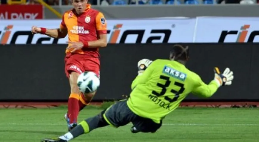 GALATASARAY ANTALYA'DA ZORLANMADI: 4 - 0