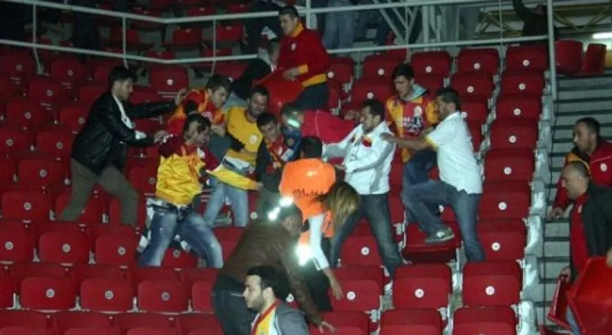 GALATASARAY- KARŞIYAKA MAÇINDA OLAYLAR!...