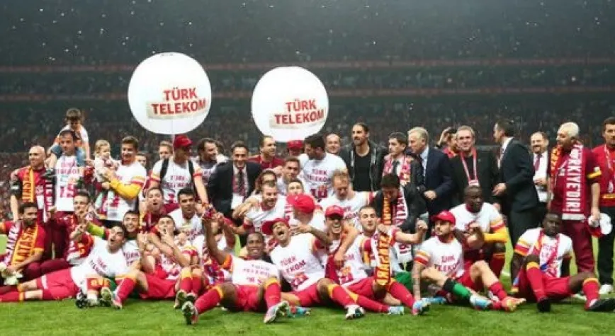 GALATASARAY'DAN MÜTHİŞ REKOR!