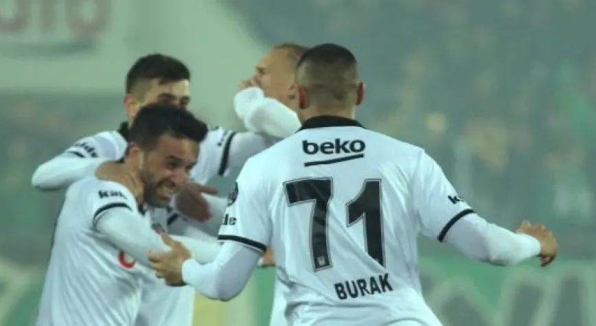 GECENİN YILDIZI: BURAK YILMAZ...
