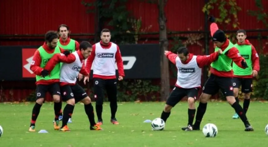 GENÇLERBİRLİĞİ  GAZİANTEP'E BİLENİYOR!