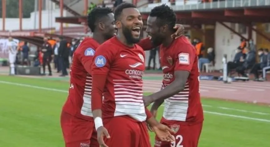 GOL KRALLIĞINDA 2 HATAYSPORLU ÇEKİŞİYOR...