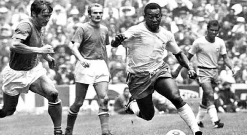 GOLCÜ PELE İYİ DE BİR KALECİYDİ!..