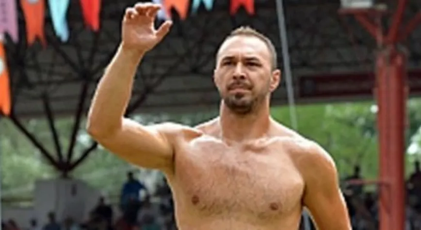 GÜRBÜZ KIRKPINAR'DA BAŞPEHLİVAN...