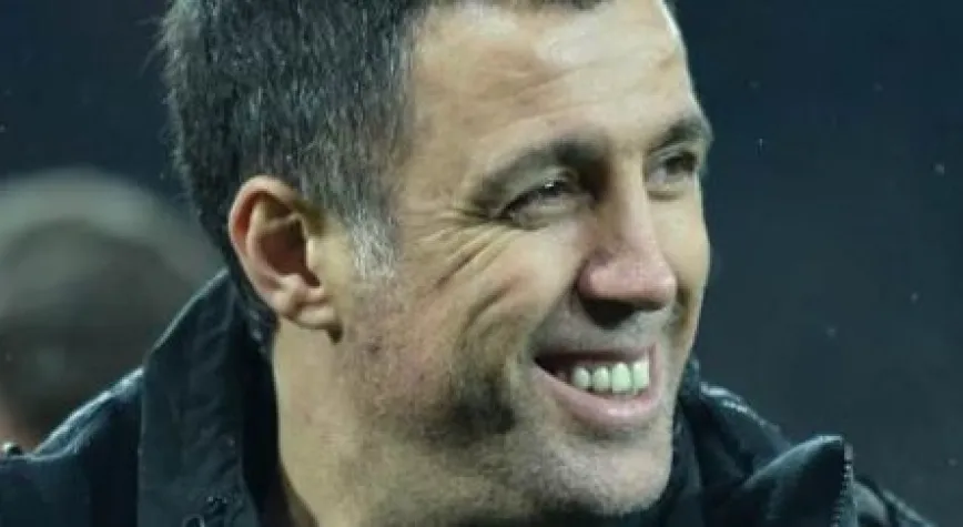 HAKAN ŞÜKÜR'E BÜYÜK ONUR!..