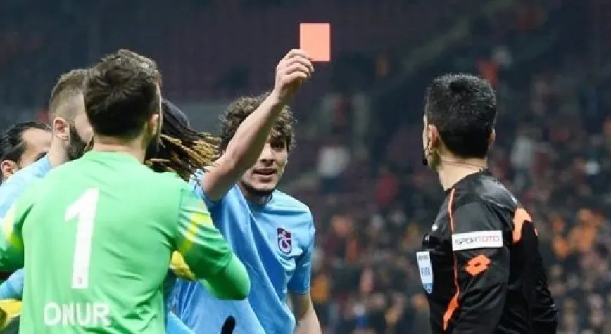 HAKEME KART DÜNYADA İLGİ TOPLADI!