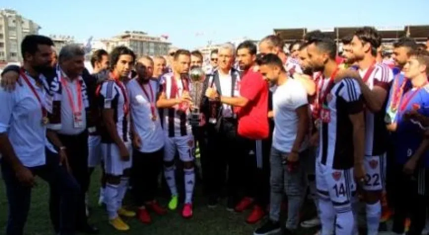 HATAYSPOR NİHAYET KUPASINI ALDI!