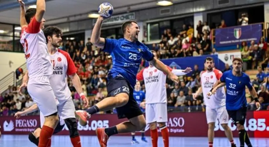 HENTBOLCULAR ELENDİ...