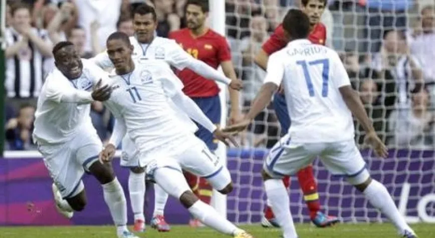 HONDURAS İSPANYA'YI EVİNE GÖNDERDİ