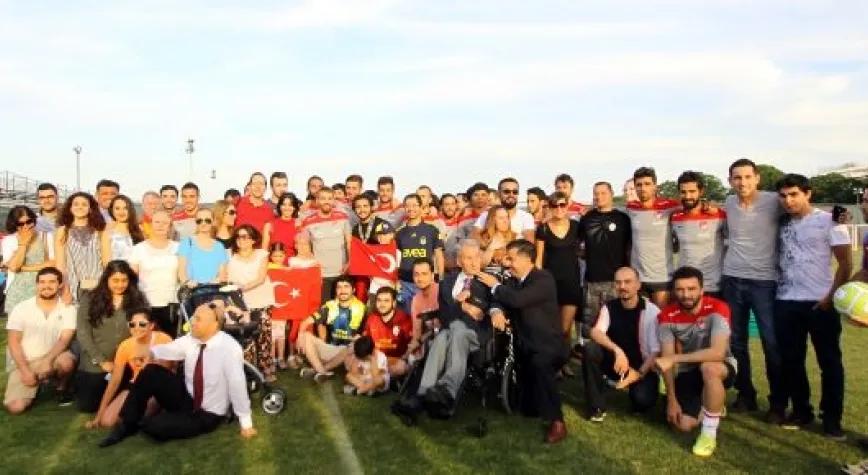 HONDURAS'LA SABAHA KARŞI...