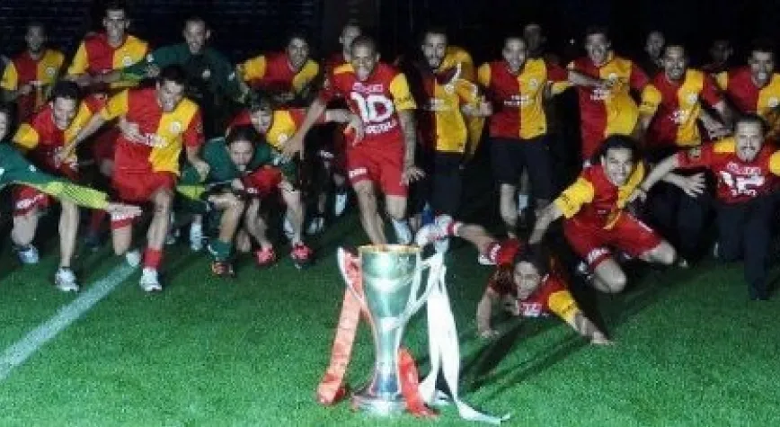 İNGİLİZLERDEN GALATASARAY'A ÖVGÜ!