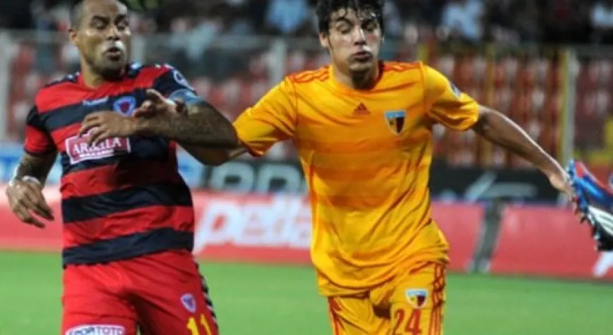 KAYSERİSPOR MERSİN'İ DEPLASMANDA 2 - 1 YENDİ 