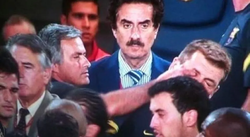 MOURINHO'NUN CEZASI AFFEDİLDİ