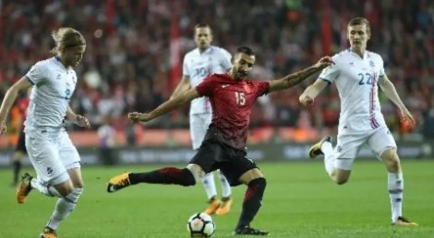 ONLAR OYNADI BİZ SEYRETTİK!