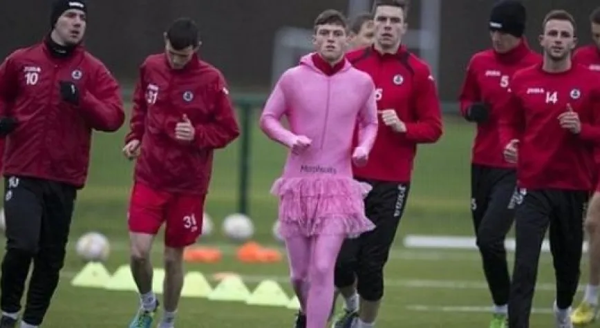 PEMPE TAYT BUNALIMA SOKTU!