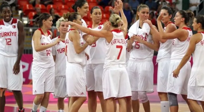 PERİLER ÇEYREK FİNALDE 