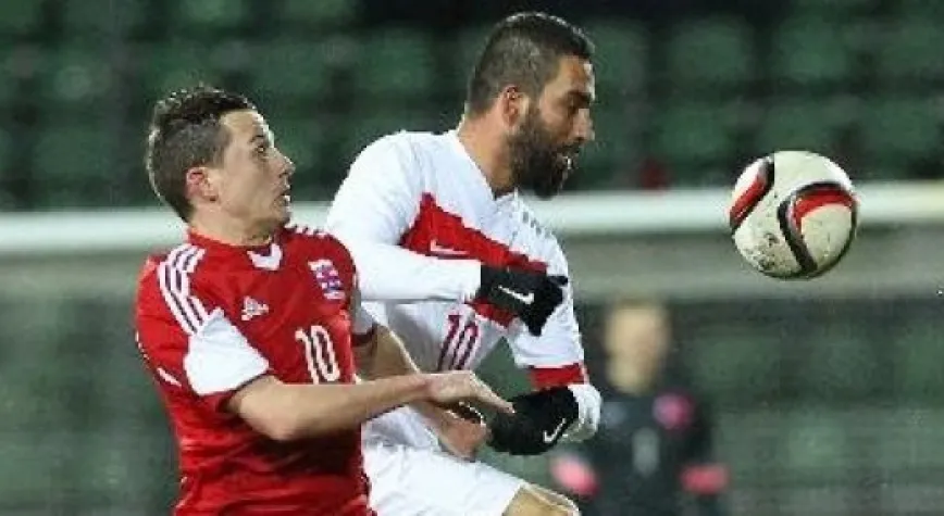 SADECE GOLLERDE VARIZ!..