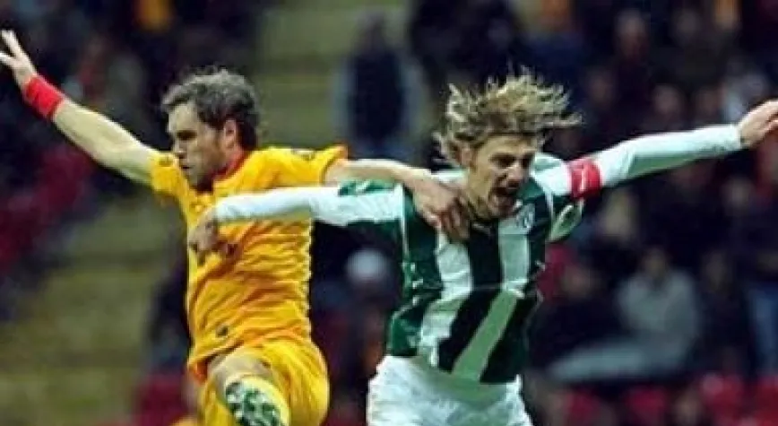 SERDAR AZİZ GALATASARAY'DA!