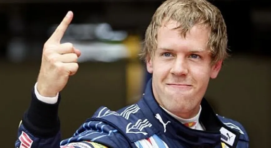 SİNGAPUR'DA ZAFER VETTEL'İN!