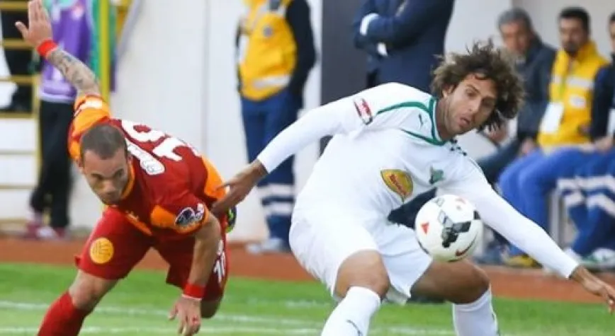 SNEİJDER FENA SAKAT; DEVREYİ KAPATTI!