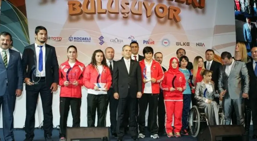 SPORUN DEVLERİ BULUŞTU!..